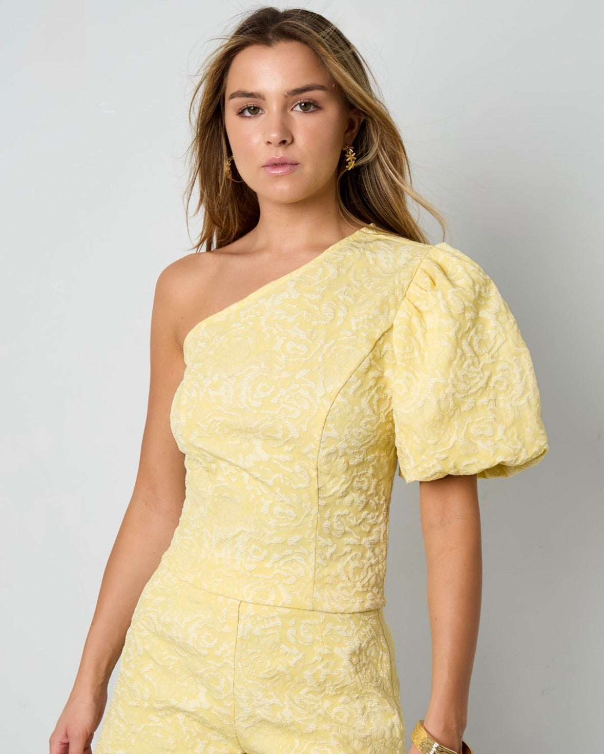 Indy yellow
